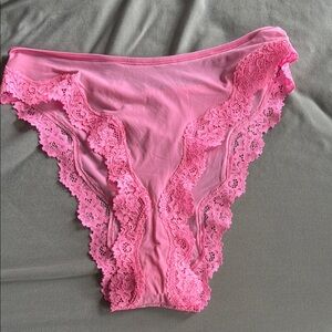 NWOT Skims Lace Trim Pink Panties size large
